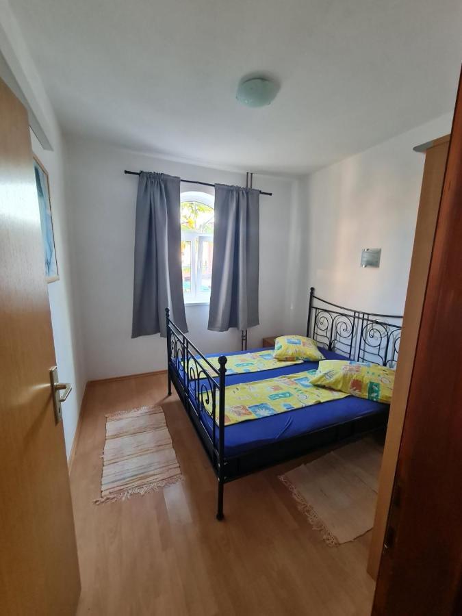 Apartment Fabic โปเรช ภายนอก รูปภาพ