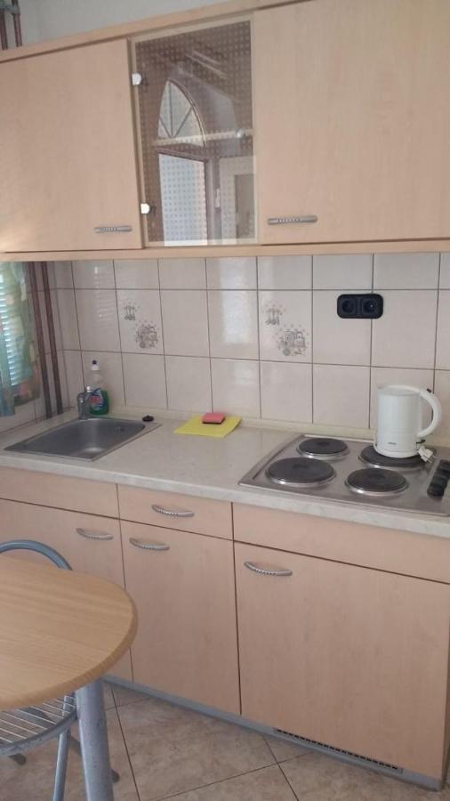 Apartment Fabic โปเรช ภายนอก รูปภาพ