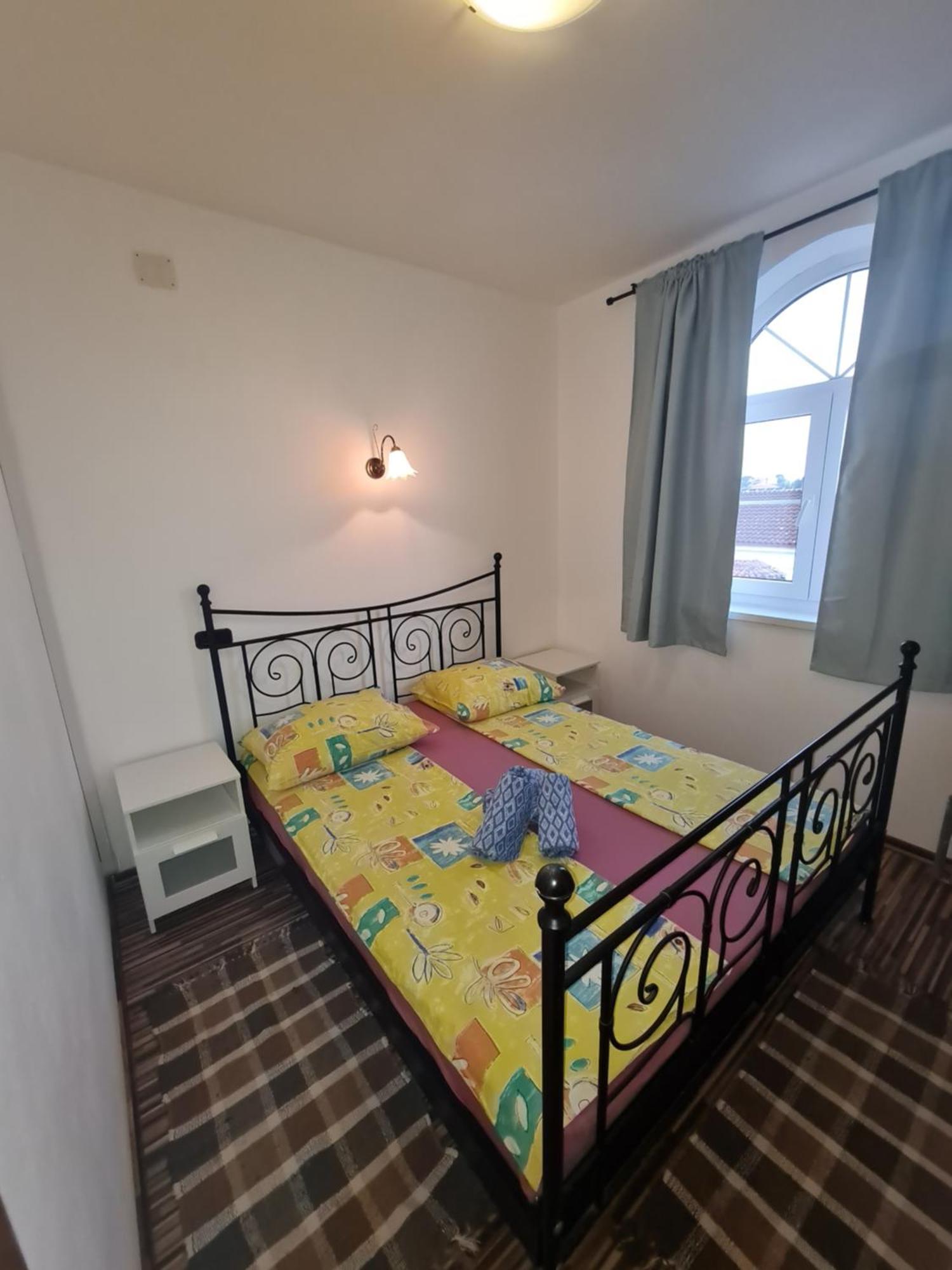 Apartment Fabic โปเรช ภายนอก รูปภาพ