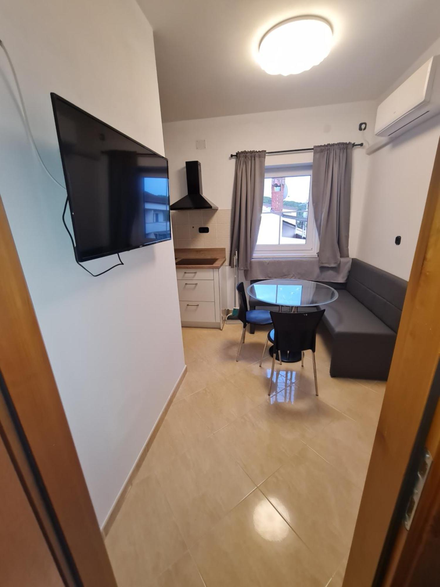 Apartment Fabic โปเรช ภายนอก รูปภาพ
